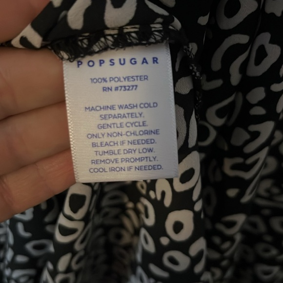 Graphic print, empire waist flowy top - Picture 7 of 7